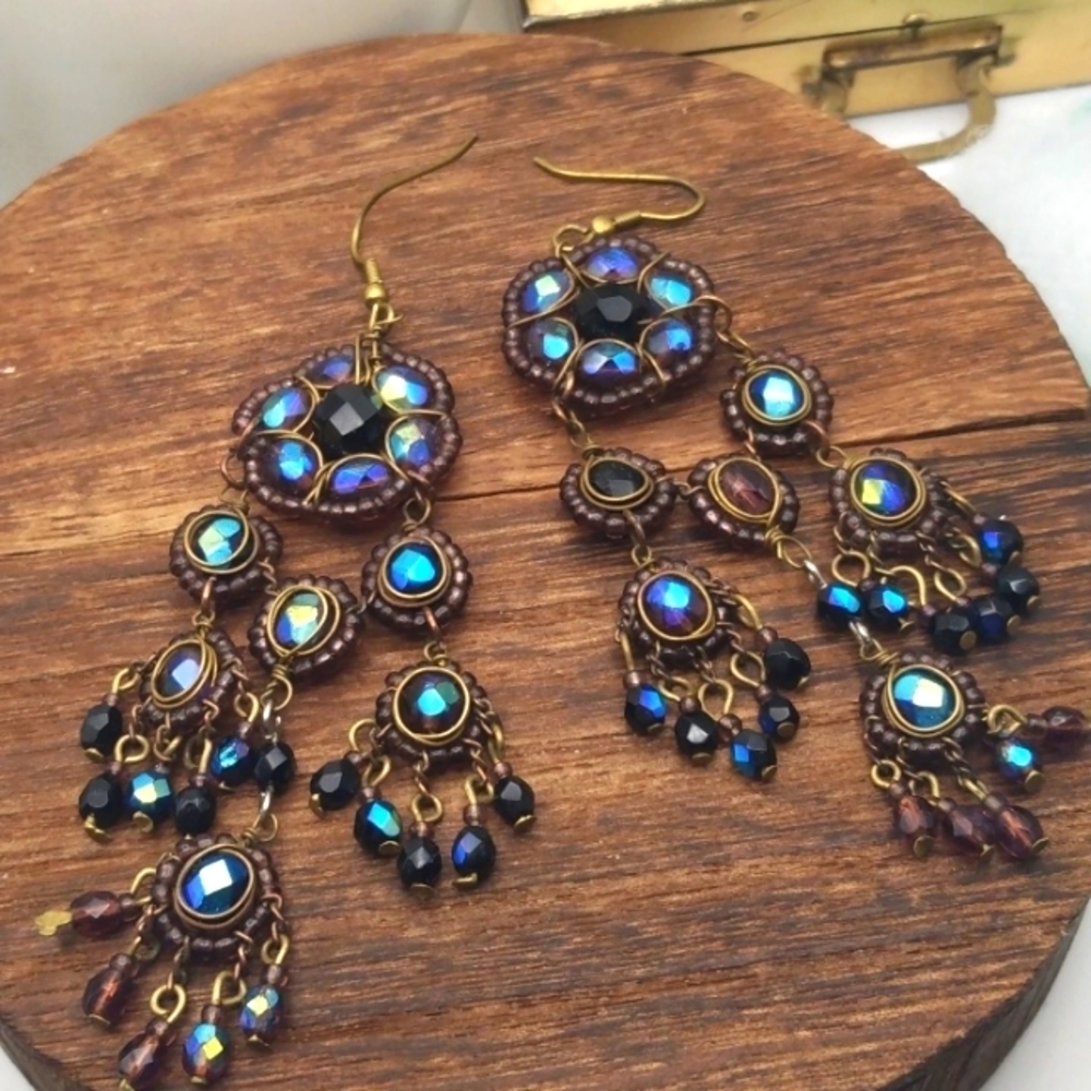 unmarked Michael negrin gothic Aurora borealis‎ facet beaded earrings E826